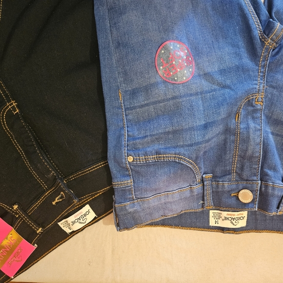 2 Girl Jeans Set - Picture 2 of 5